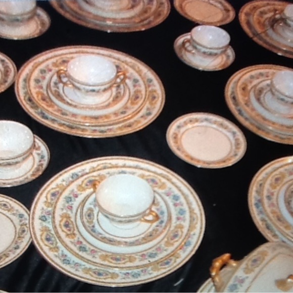 LIMOGES Guerrin Pouyat Dinnerware 6 formal pl settings+3 A1 Gold Very Brilliant - Picture 2 of 16